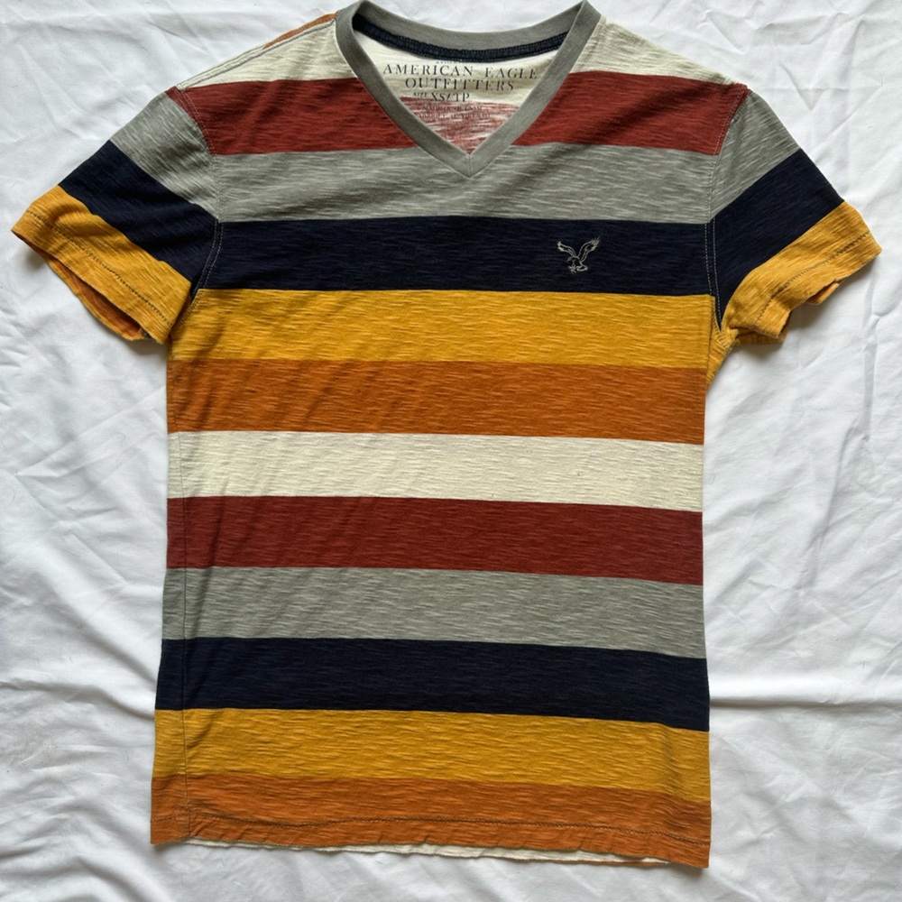 American Eagle Outfitters Men’s V Neck, Stipe Cotton Tee Shirt, Medium, NWOT